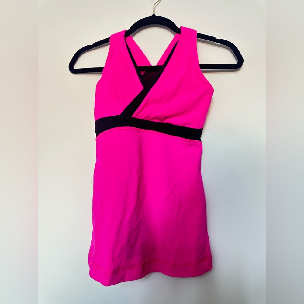 Lululemon pink tank top excellent size 4